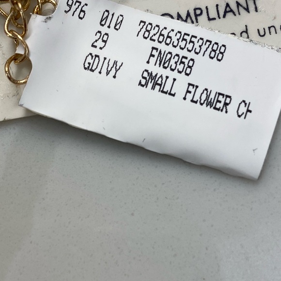 GEMMA SIMONE FLOWER CHOKER NECKLACE NEW - Picture 6 of 7